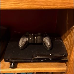 PS3 in good shape it comes with the wireless controller it plays blue ray dvds.